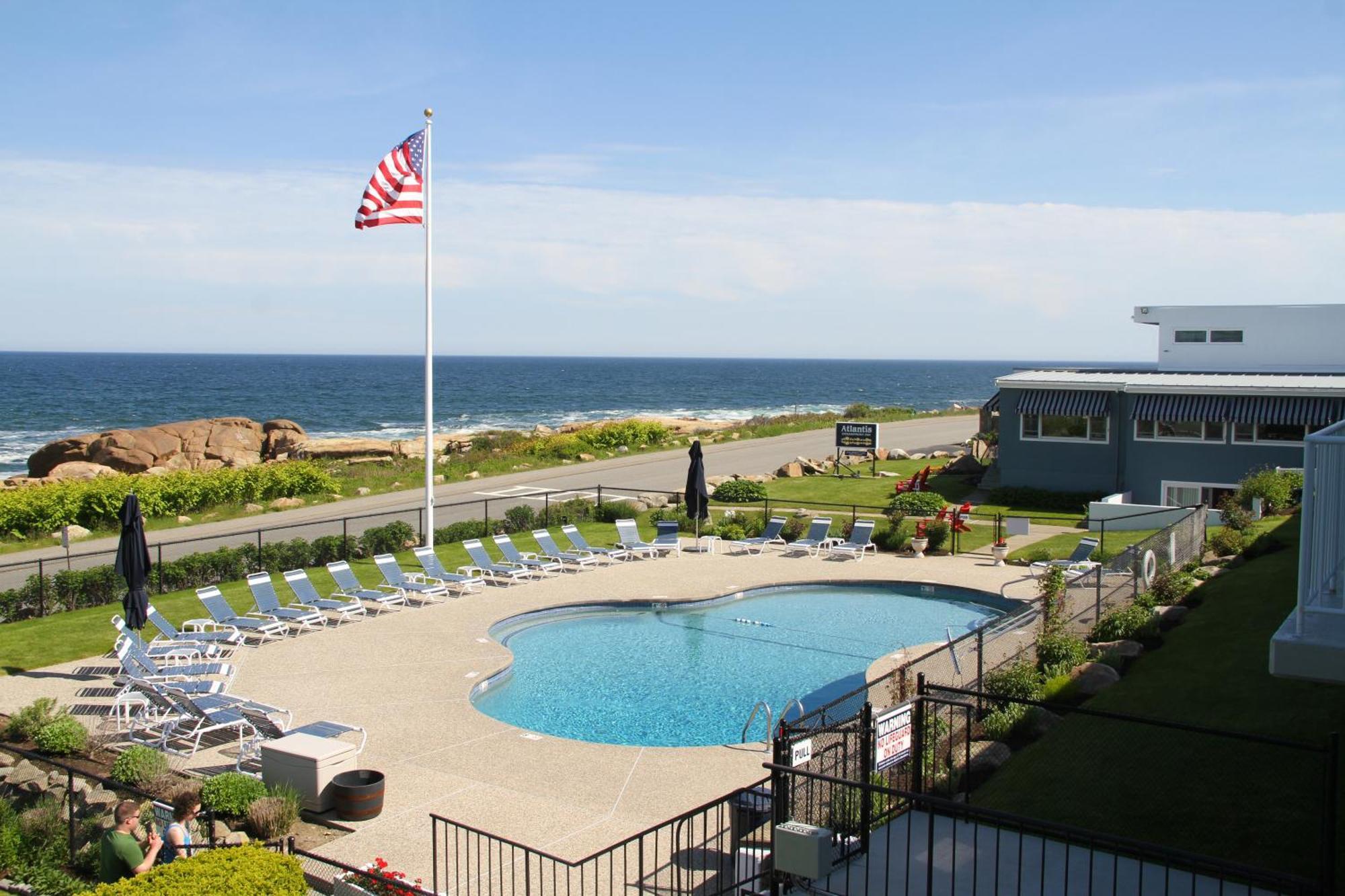 Atlantis Oceanfront Inn Gloucester Exterior photo